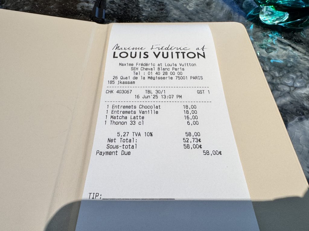 Louis Vuitton Cafe Paris